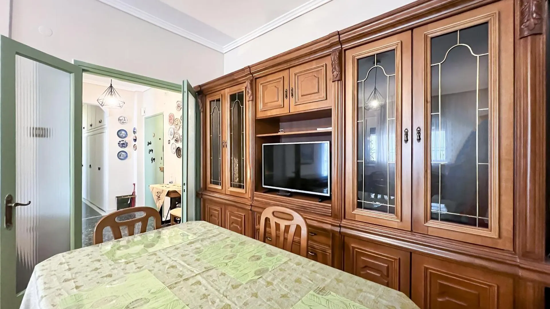 Sonia'S Skg 3 Bedroom Family Apartment - Near Metro Salonic Grecia