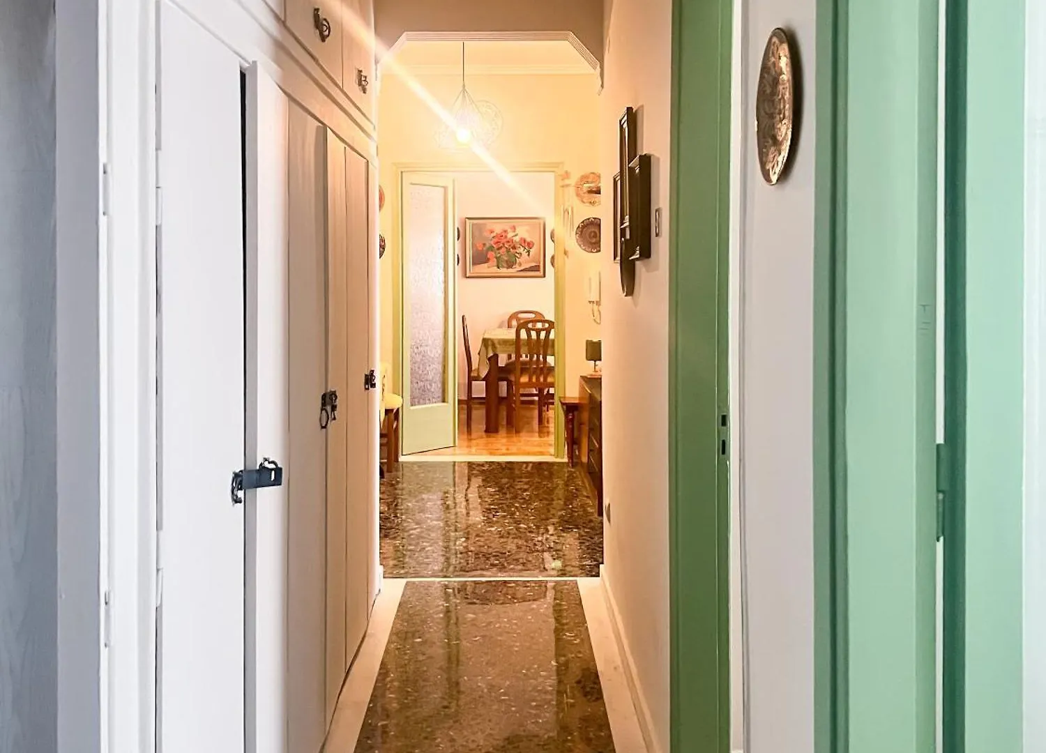 Sonia'S Skg 3 Bedroom Family Apartment - Near Metro Salonic 0*,
